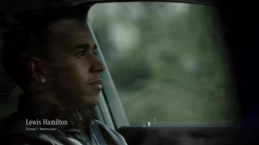 Formel 1 Weltmeister Lewis Hamilton im neuen Mercedes Benz GLE Coupé